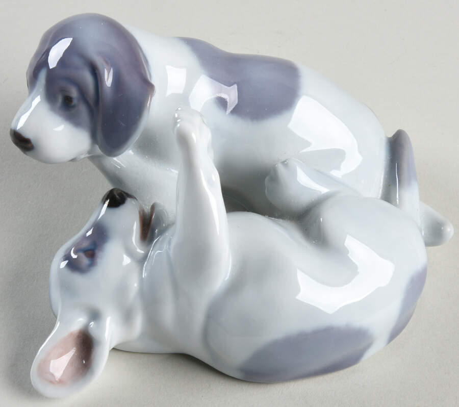 Dogs Pointer Puppies Playing - No Box by Royal Copenhagen-1