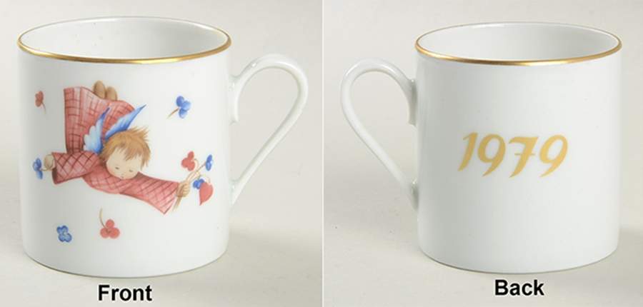 Berta Hummel Annual Cup Cherub's Gift - No Box by Schmid-1