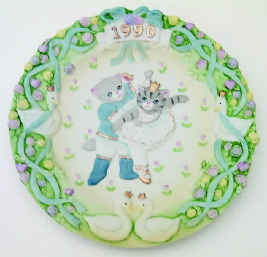 Kitty Cucumber Annual Swan Lake - Boxed by Schmid-1