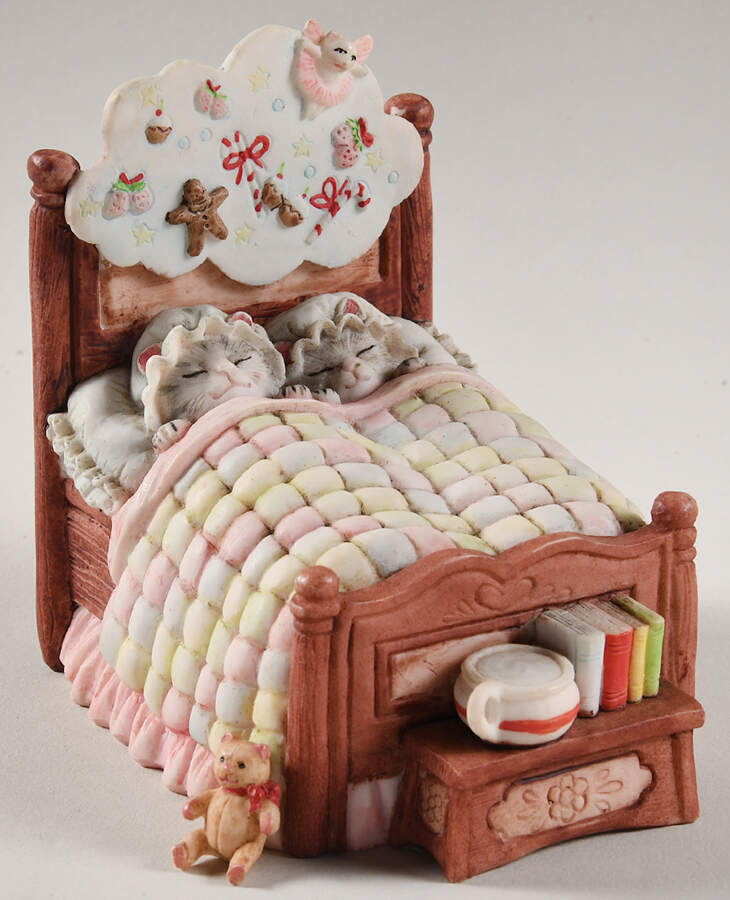 Kitty Cucumber Sugar Plum Dreams - No Box by Schmid-1
