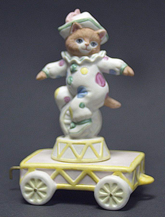 Kitty Cucumber Unicycle Star Ginger - No Box by Schmid-1