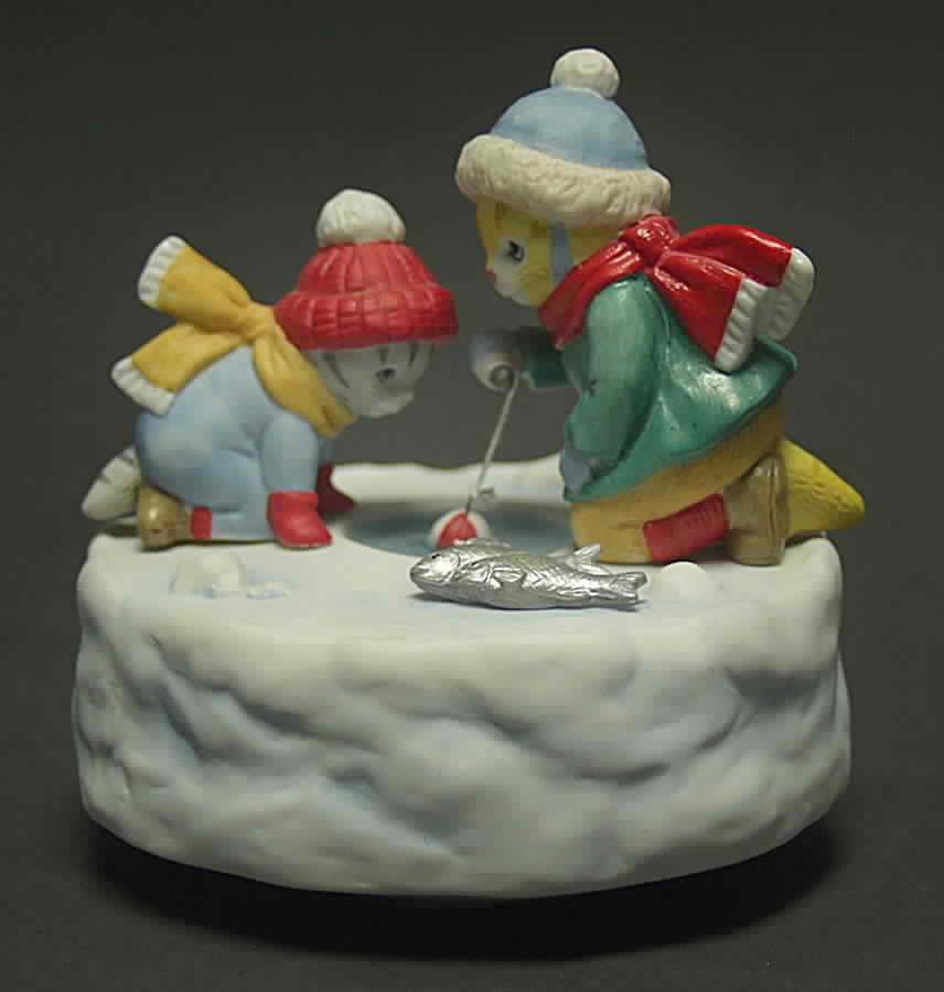 Kitty Cucumber Winter Wonderland - No Box by Schmid-1