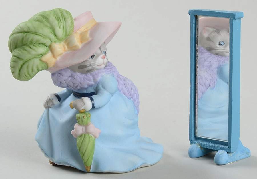 Kitty Cucumber Pretty As Picture-Kitty With Mirror - No Box by Schmid-1