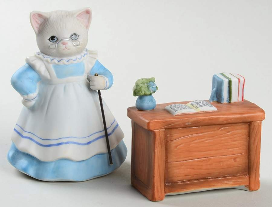 Kitty Cucumber Head Of The Class - Boxed by Schmid-1