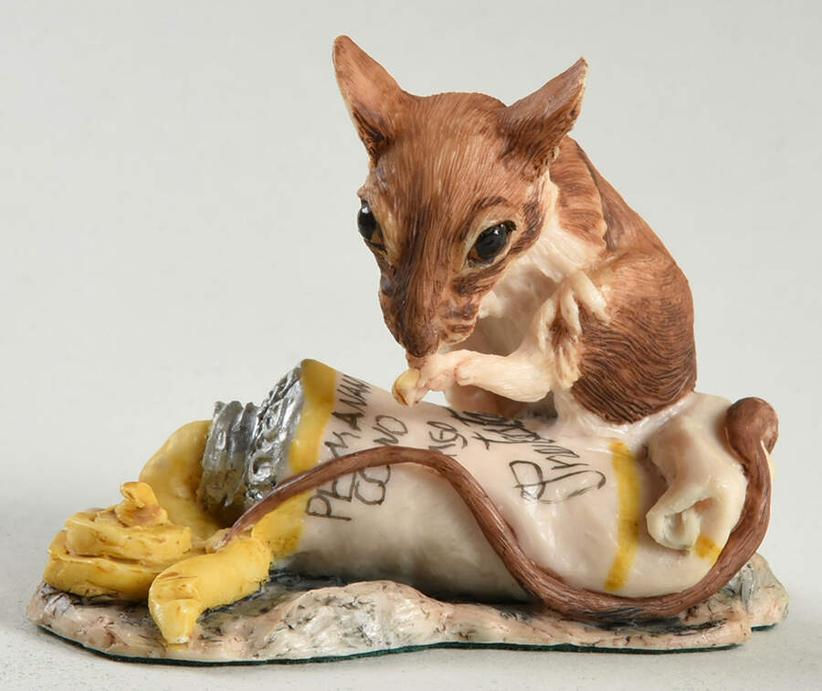R.F.D. America Studio Mouse - No Box by Schmid-1