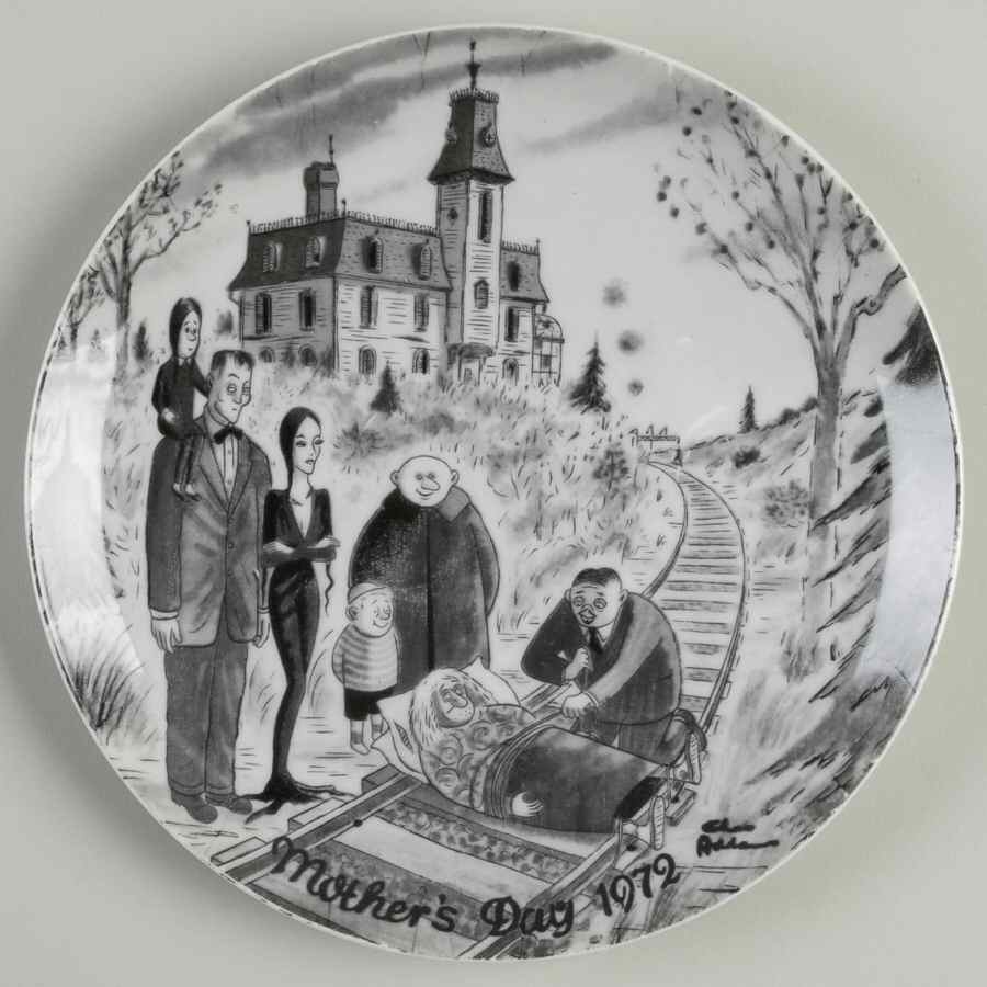 Addams Family Mothers Day Plate Addams Family - No Box by Schmid-1