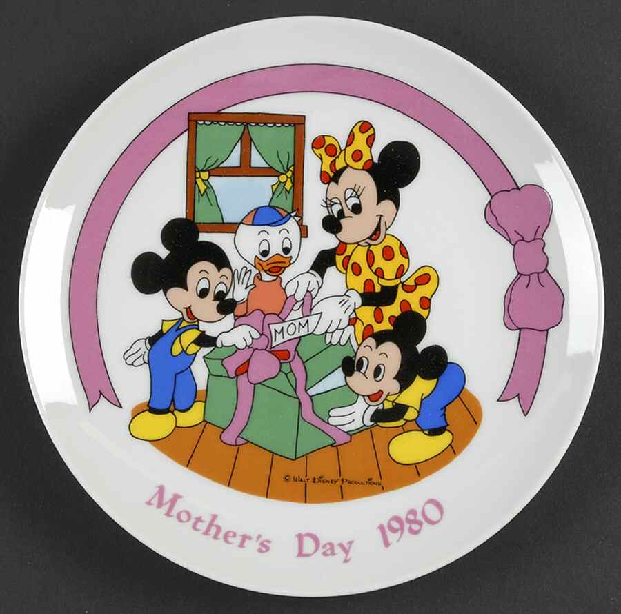 Disney Mothers Day Plate Minnie's Surprise - No Box by Schmid-1