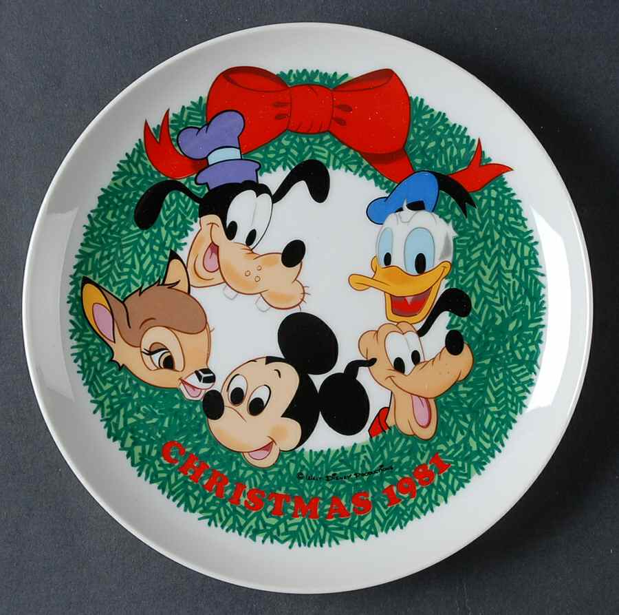 Disney Christmas Plate Happy Holidays - Boxed by Schmid-1