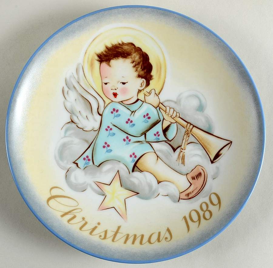 Hummel Christmas Plate Angelic Musician - Boxed by Schmid-1