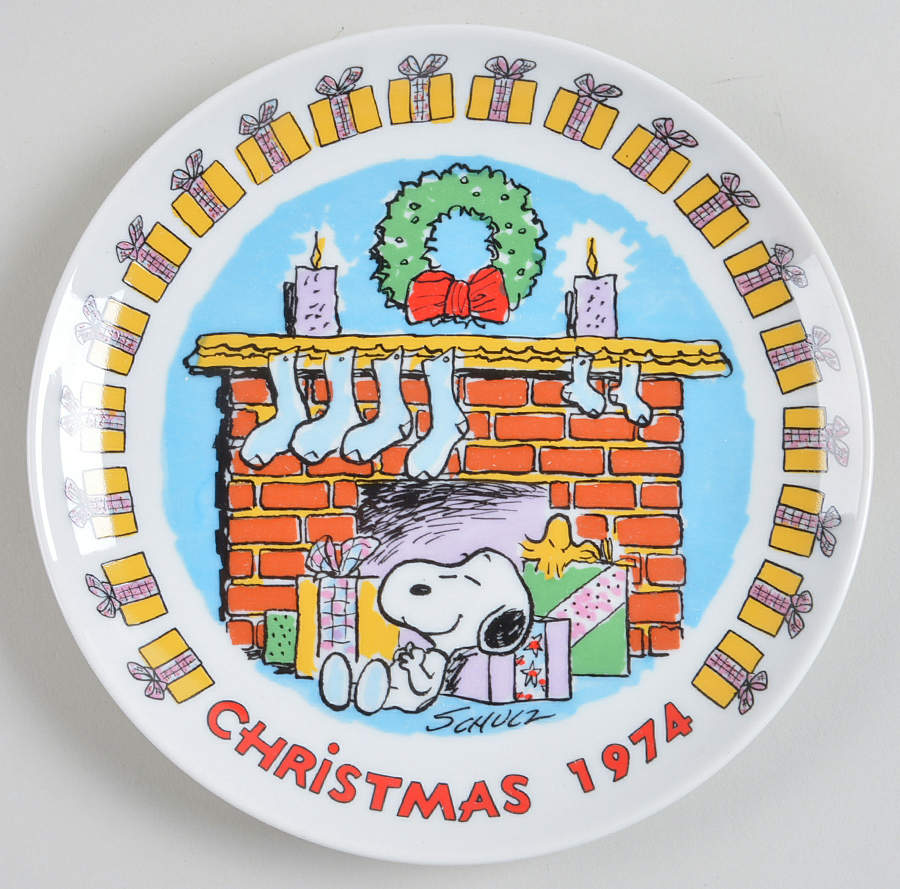 Peanuts Christmas Christmas Eve At The Fireplace - Boxed by Schmid-1