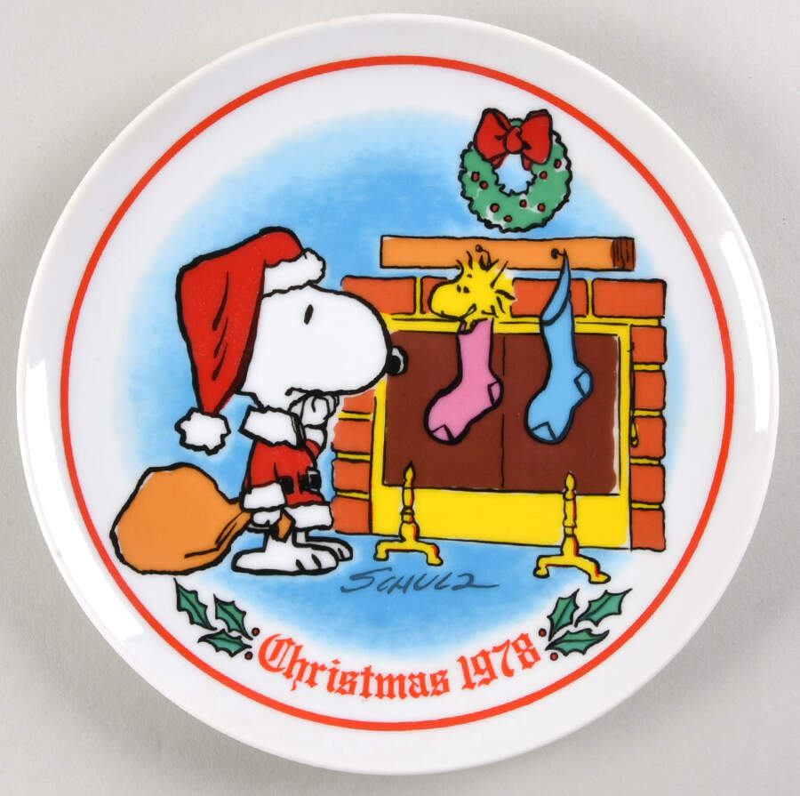Peanuts Christmas Filling The Stocking - Boxed by Schmid-1