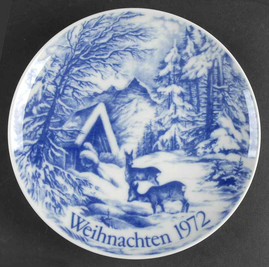 Schumann Christmas Plate Deer In Snow - No Box by Schumann - Bavaria-1