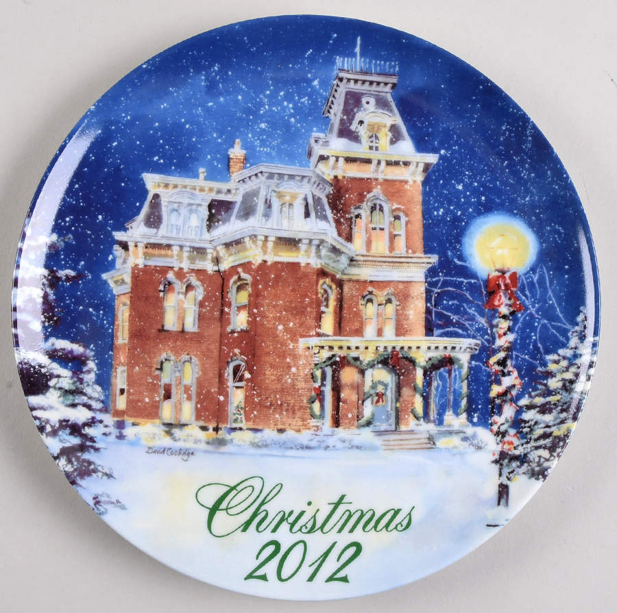 Smuckers Christmas Plates 2012-Christmas Plate-Hower House - No Box by Smuckers-1