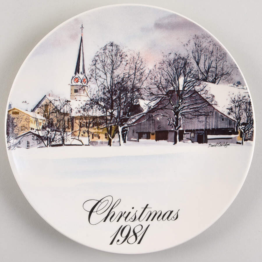 Smuckers Christmas Plates 1981-Christmas Plate - No Box by Smuckers-1