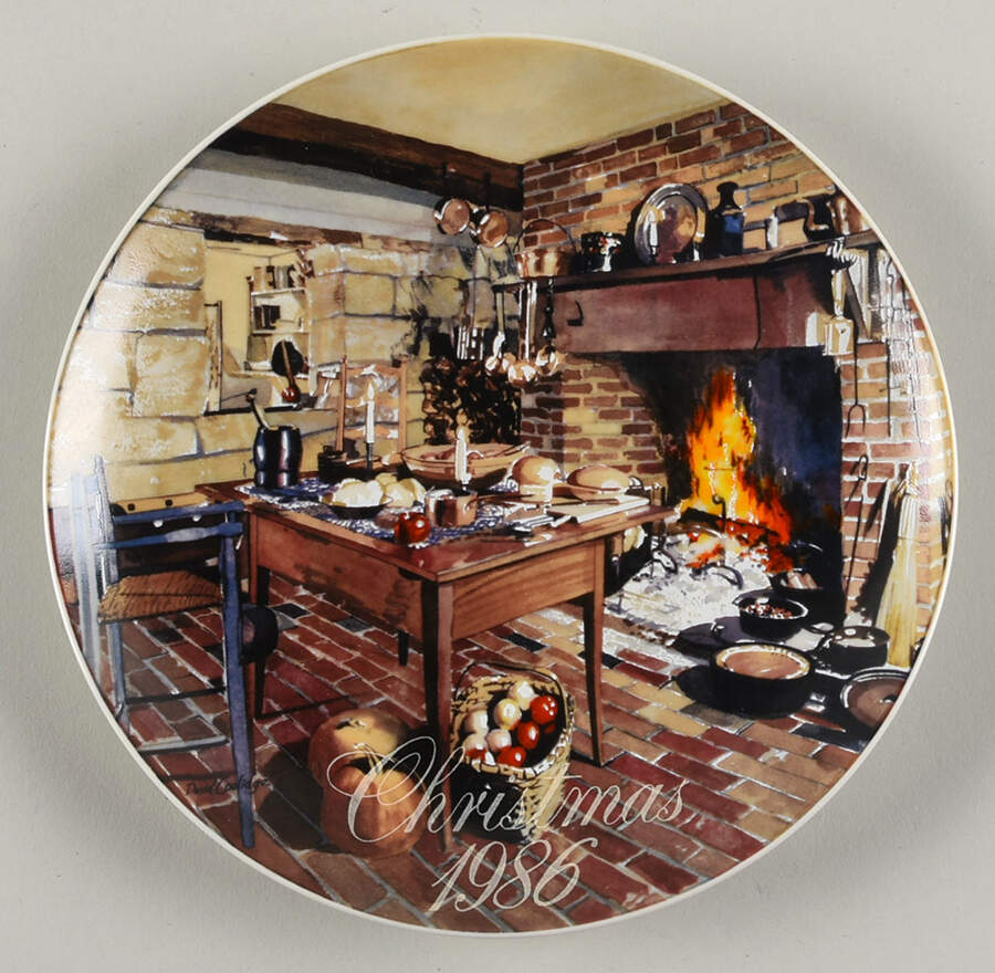 Smuckers Christmas Plates 1986-Christmas Plate - No Box by Smuckers-1