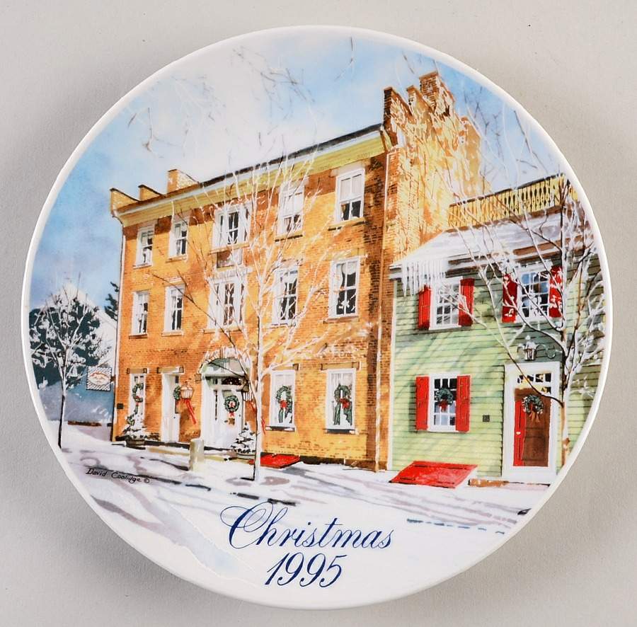 Smuckers Christmas Plates 1995-Christmas Plate - No Box by Smuckers-1