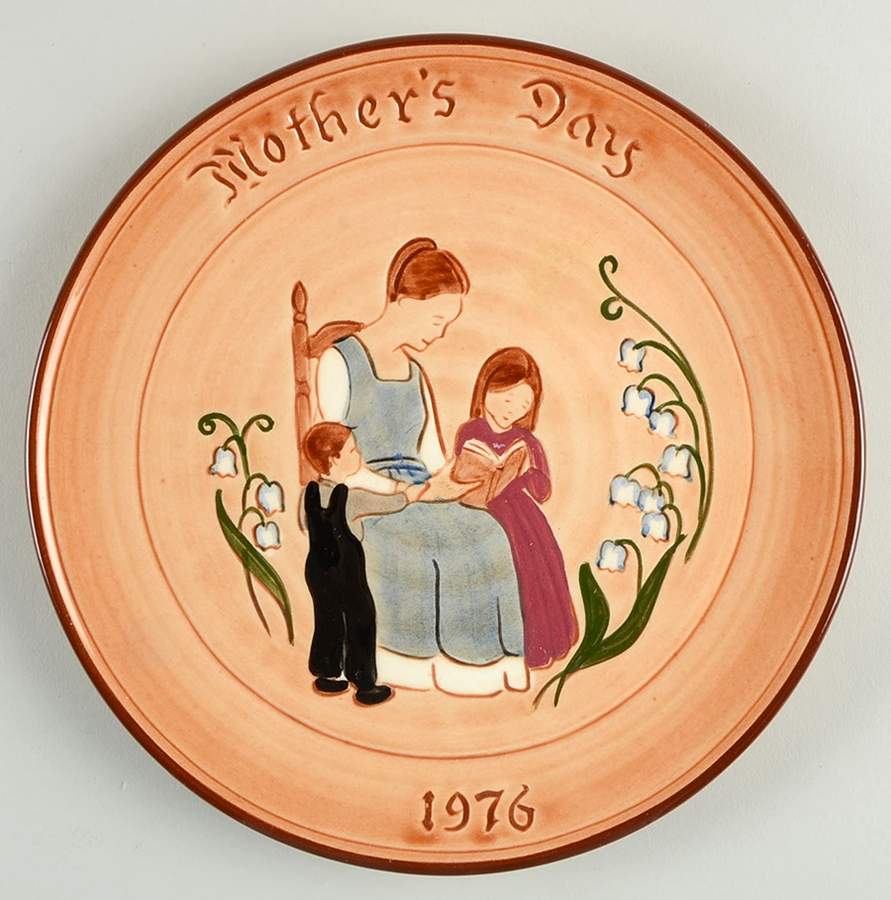 Mothers Day Plate, Glen View Pottery, Germany Reading To Children - No Box by Stumar-Germany-1