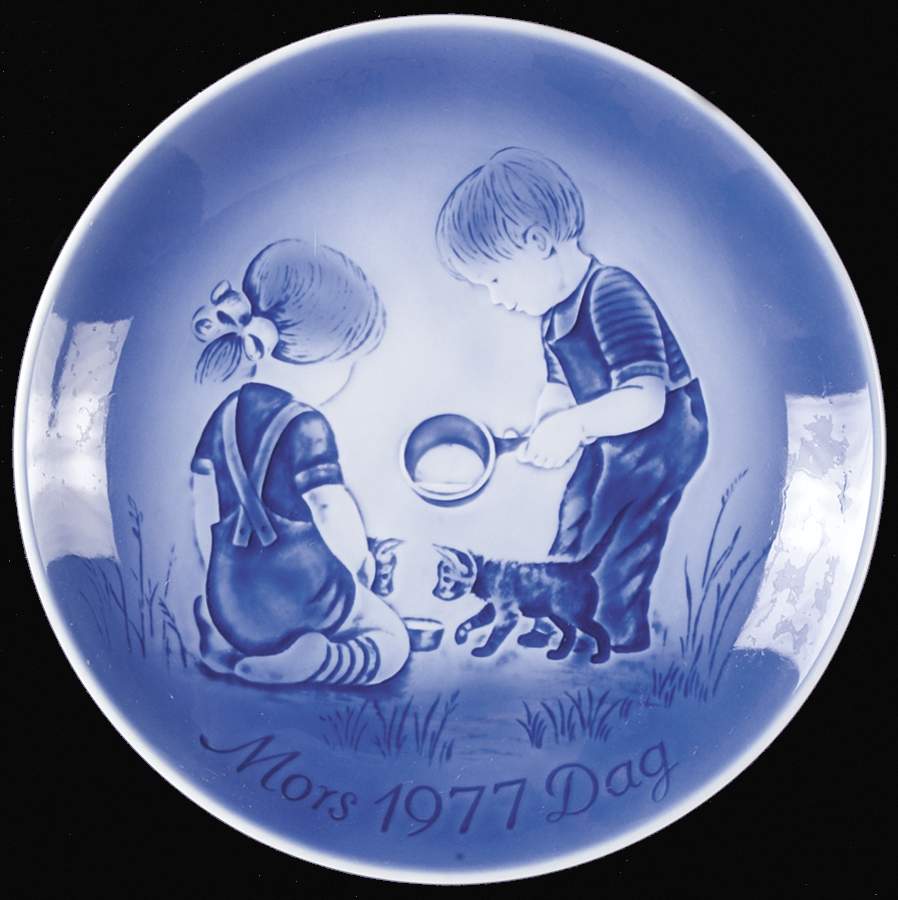 Mother's Day Plate Little Friends - No Box by Svend Jensen-1