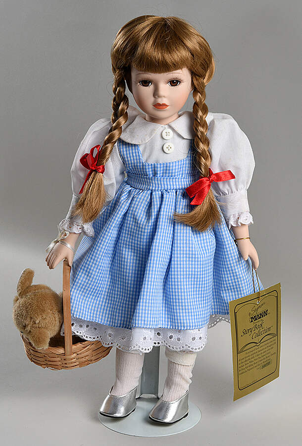 Connoisseur Doll Collection Dorothy-Tr-10 - Boxed by Seymour Mann-1