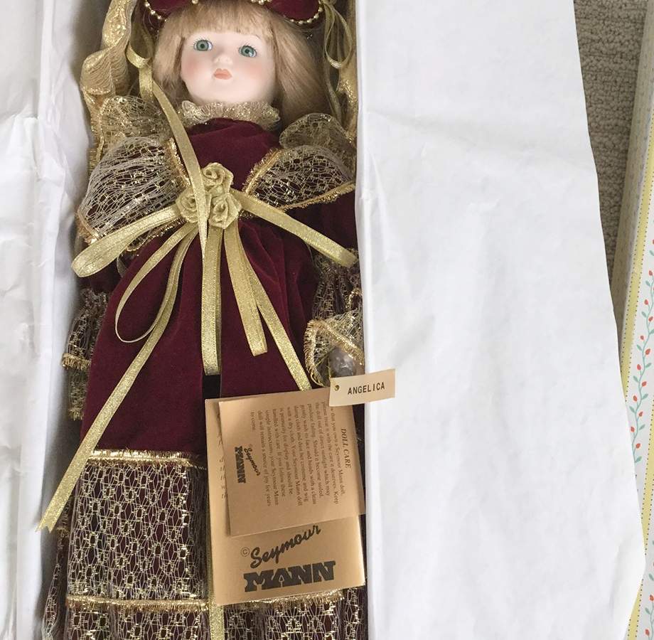 Connoisseur Doll Collection Angelica-Fh-291d - Nb780, No Box by Seymour Mann-1