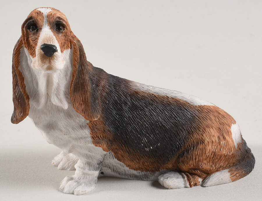 Dogs Basset Hound - Boxed by Sandicast Sculpture-1