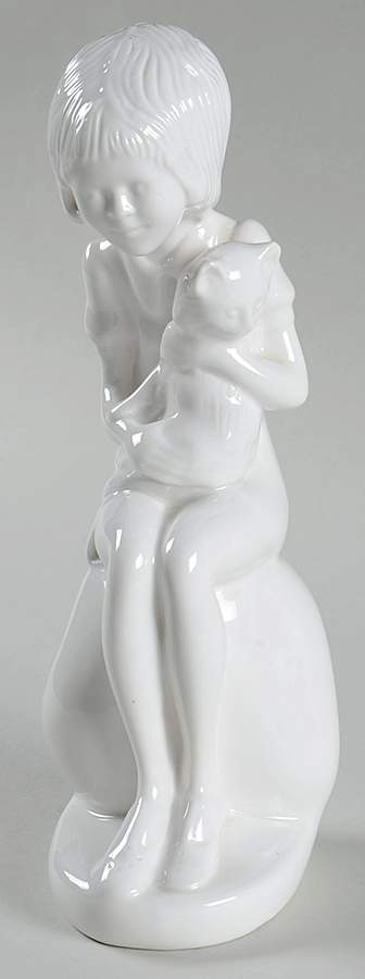 Pauline Shone Rebecca - No Box by Spode-1