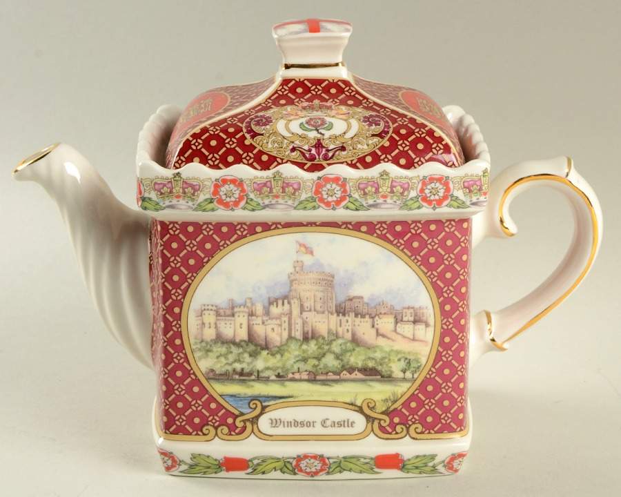 Castles - Best of British Windsor Castle - No Box by Sadler-1