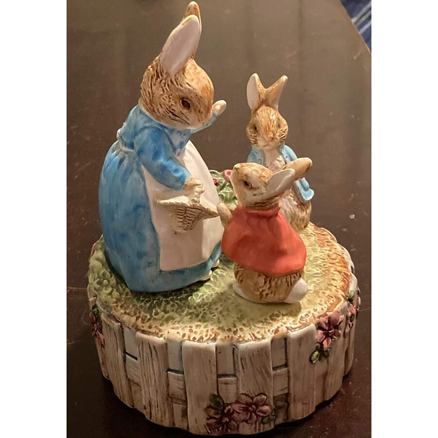 Beatrix Potter-Music Box Mrs Rabbit &Bunnies - No Box by Schmid-1