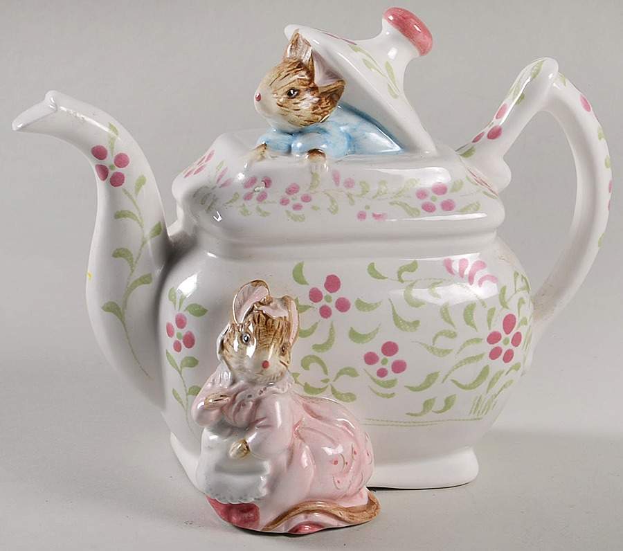Beatrix Potter-Music Box Tailor Of Gloucester-Teapot - Boxed by Schmid-1