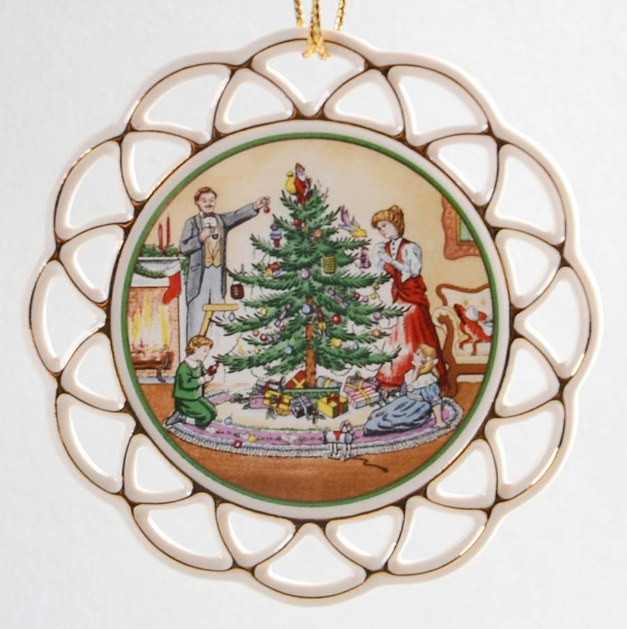 Christmas Tree Ornaments Decorating The Tree - Boxed by Spode-1