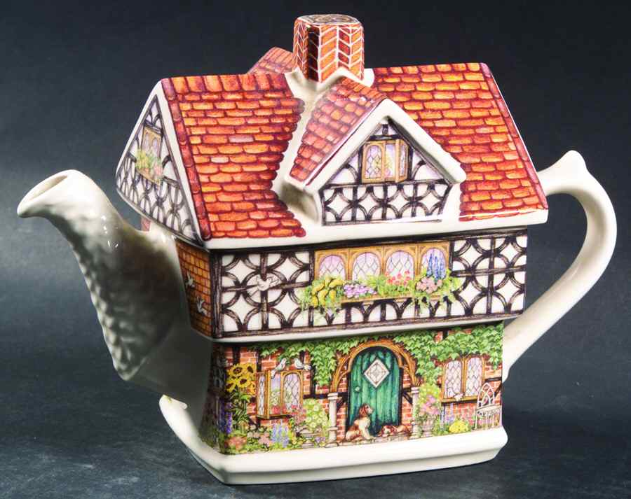 English Country Houses Ivy House - Boxed by Sadler-1
