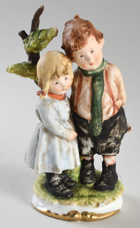 Sadek Figurines Boy & Girl - No Box by Sadek-1