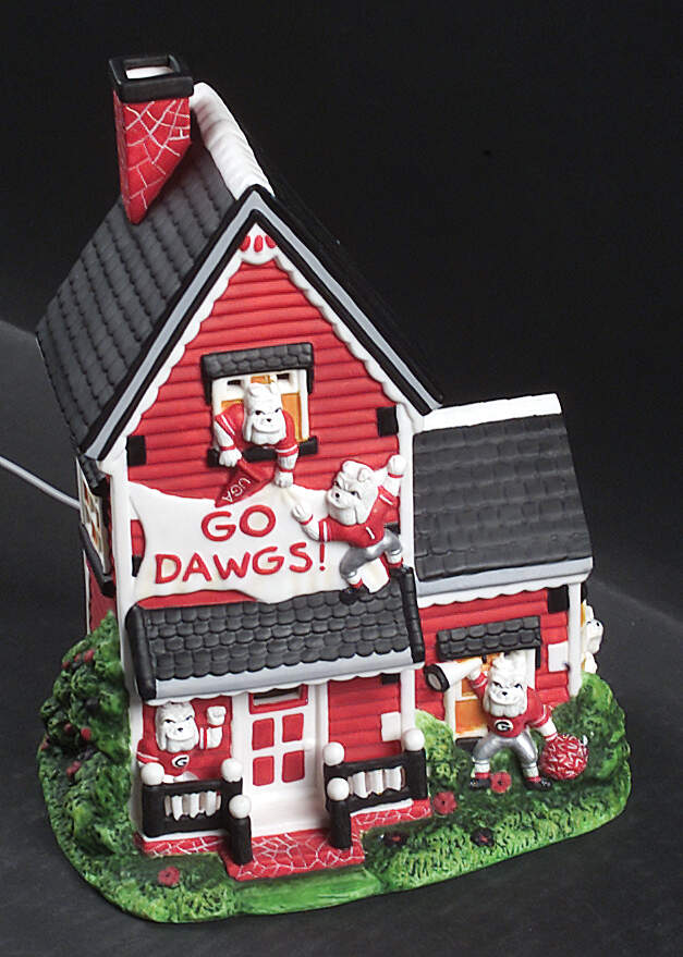 College Treasures Lighted Houses Georgia Bulldogs-Mascot House - Boxed by Slavic Treasures-1