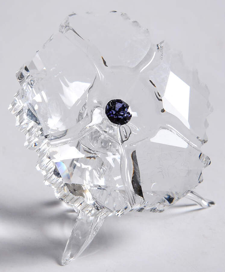 Society Member Renewal Gifts 2019-Amur Flower - Boxed by Swarovski-1