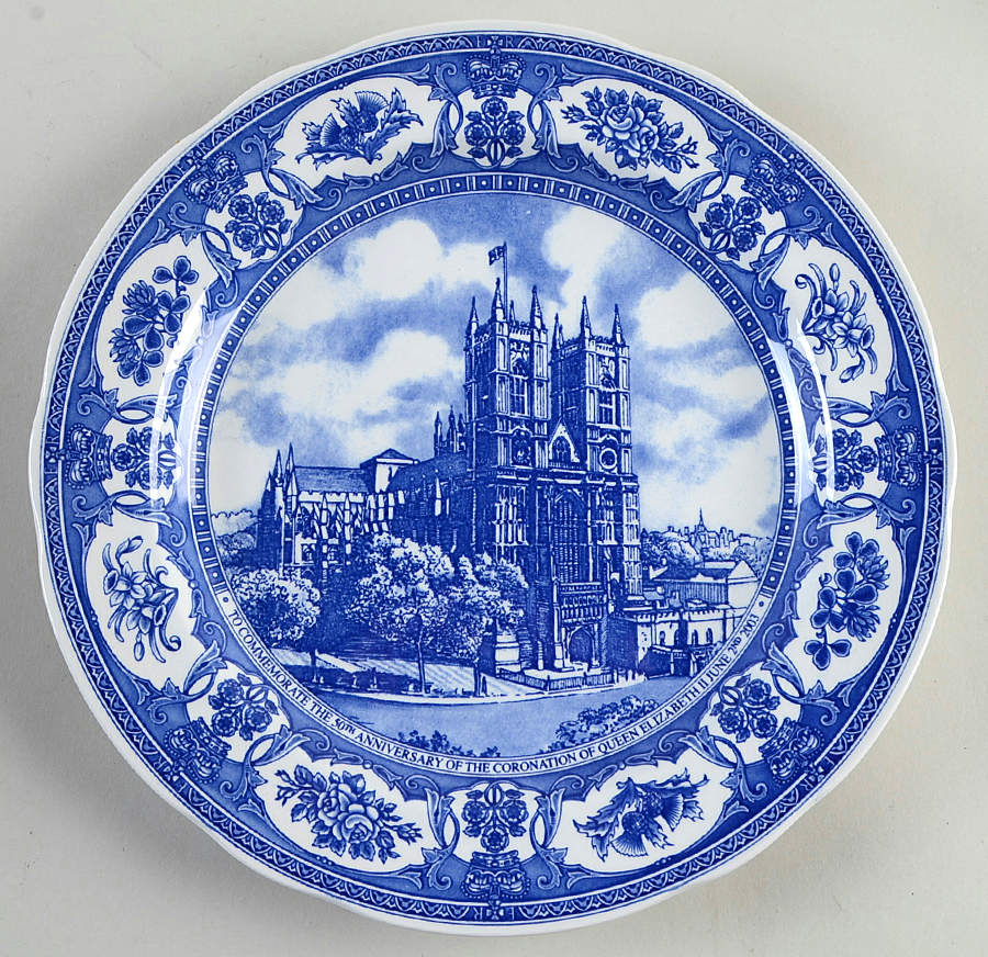 Spode Royalty Giftware Elizabeth Ii 50th Anniversary Plate - No Box by Spode-1