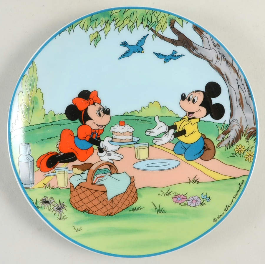 Four Seasons of Love-Mickey & Minnie Shades Of Summer - Boxed by Schmid-1