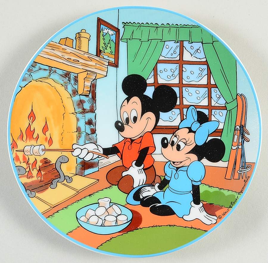 Four Seasons of Love-Mickey & Minnie Let It Snow - No Box by Schmid-1