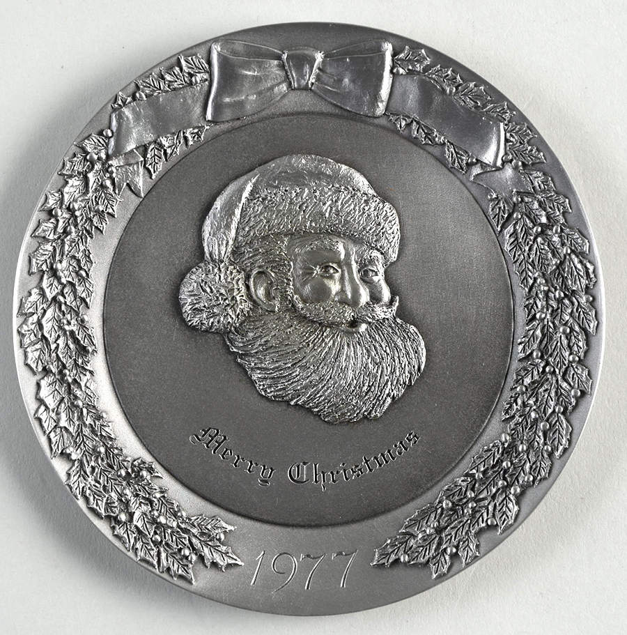 Christmas Plates Santa - No Box by Schmid-1
