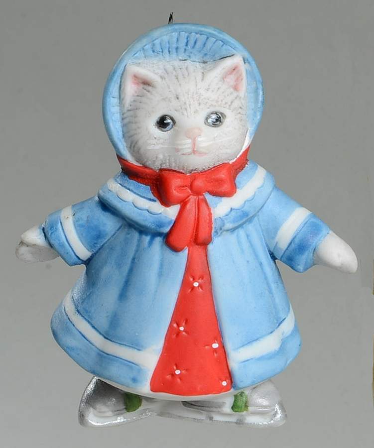 Kitty Cucumber Priscilla Skating - No Box by Schmid-1
