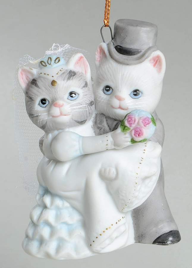 Kitty Cucumber Bride And Groom - No Box by Schmid-1