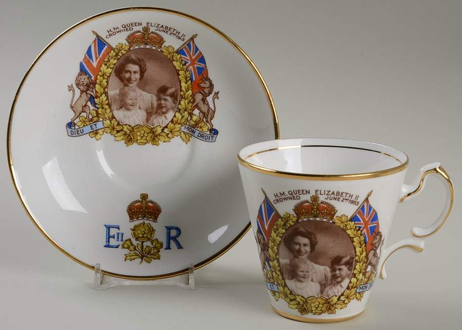 Royalty Commemoratives Elizabeth Ii Coronation Cup & Saucer - No Box by Salisbury-1