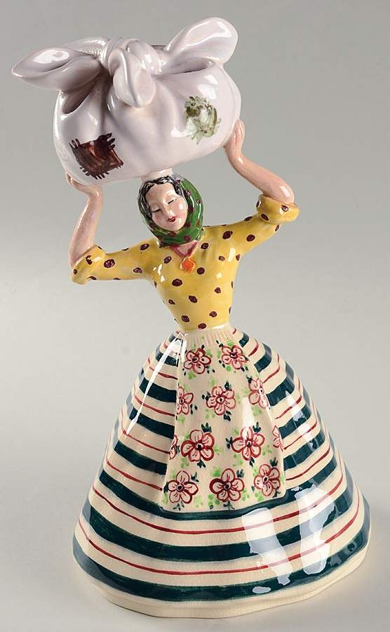 Figurines Lady With Laundry - No Box by Secla-1