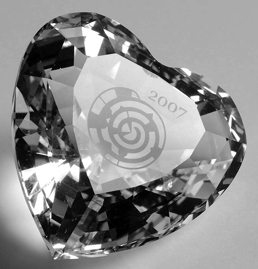 Society Event Paperweights Community Heart-2007 - No Box by Swarovski-1
