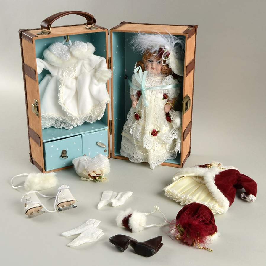 Show Stoppers Dolls Trudy's Holiday - With Box by Show Stoppers Inc-1