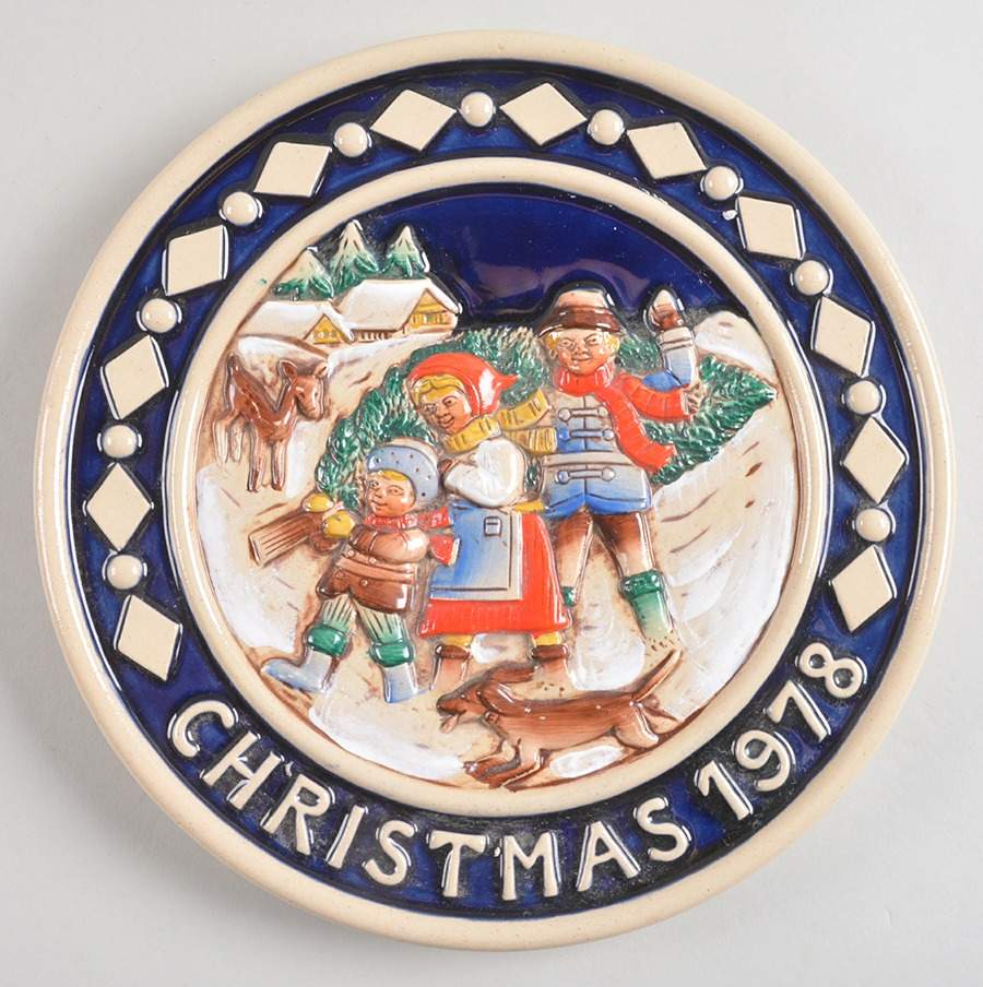 Bavarian Christmas 1978-Christmas  - No Box by Schmid-1
