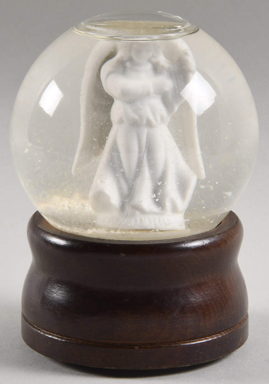 Snowglobes Hark The Herald Angel Sing - No Box by Schmid-1