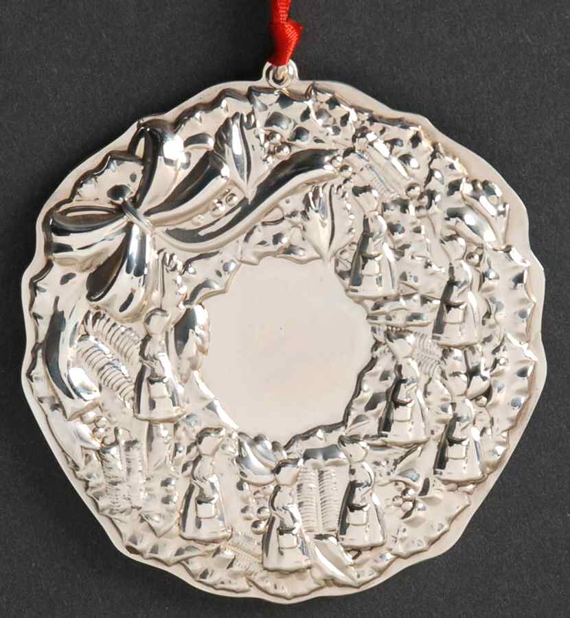 Twelve Days of Christmas Wreaths 8 Maids A Milking - No Box by Towle Silver-1