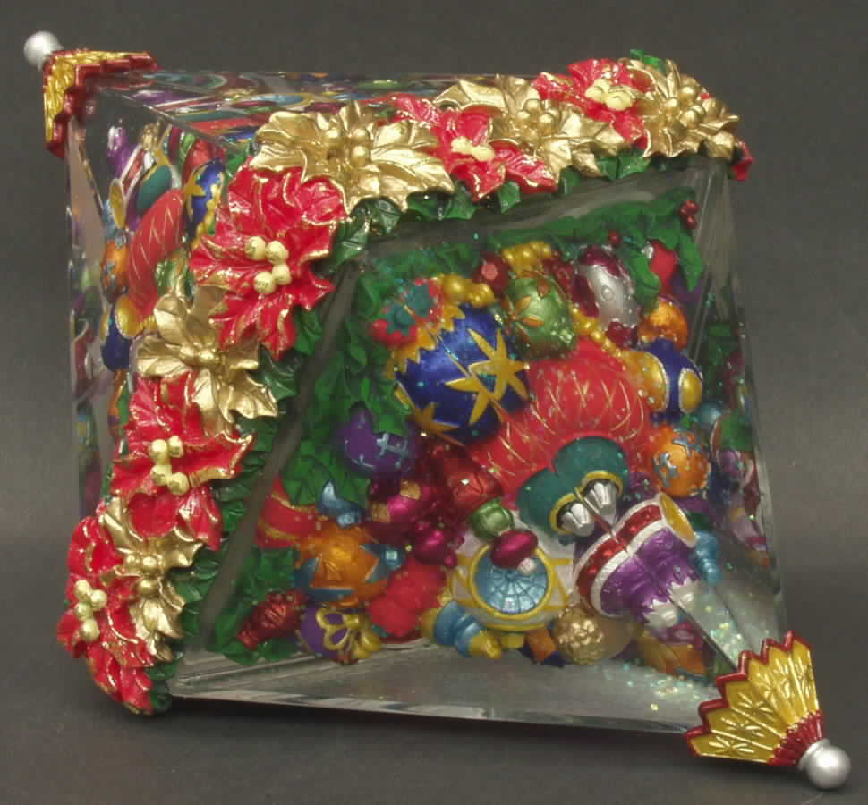 Three Jays Musical Waterglobe Christmas Ornament Paperweight - Boxed by Three Jays Imports-1