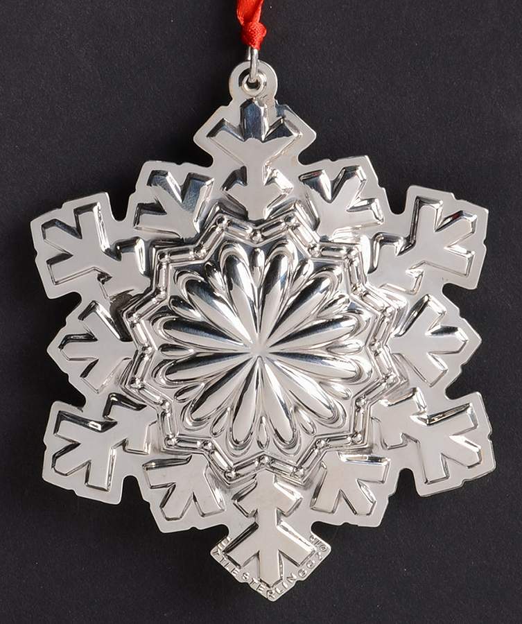 Annual Snowflake 2015 Annual Snowflake - 3 1/2 Ht - With Box by Tuttle-1