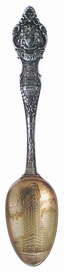 New York Souvenir Spoon Flat Iron Building-Ny - No Box by Unknown Mfg Silver-1